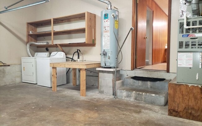 Building Photo - 506 SW Tularosa Ln