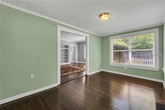 Building Photo - 728 N Summerlin Ave