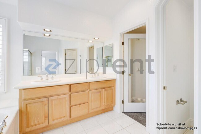Building Photo - 430 Antelope Ridge Way