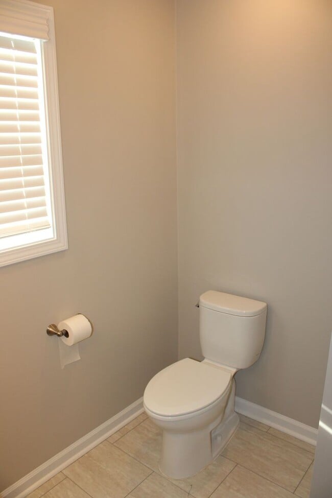 Building Photo - Welcome to your dream home!