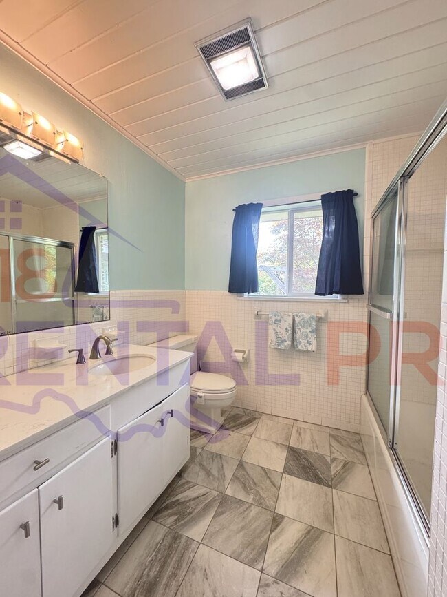 Building Photo - 3 Bed, 2 Bath Home in Ruston