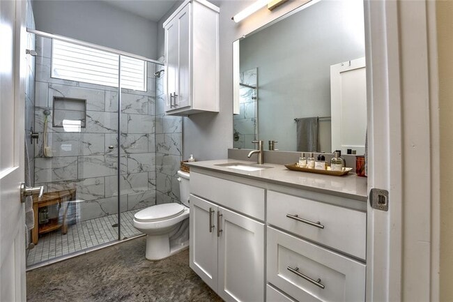 Building Photo - 6505 Porter St