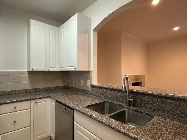 Building Photo - 2001 Bering Dr