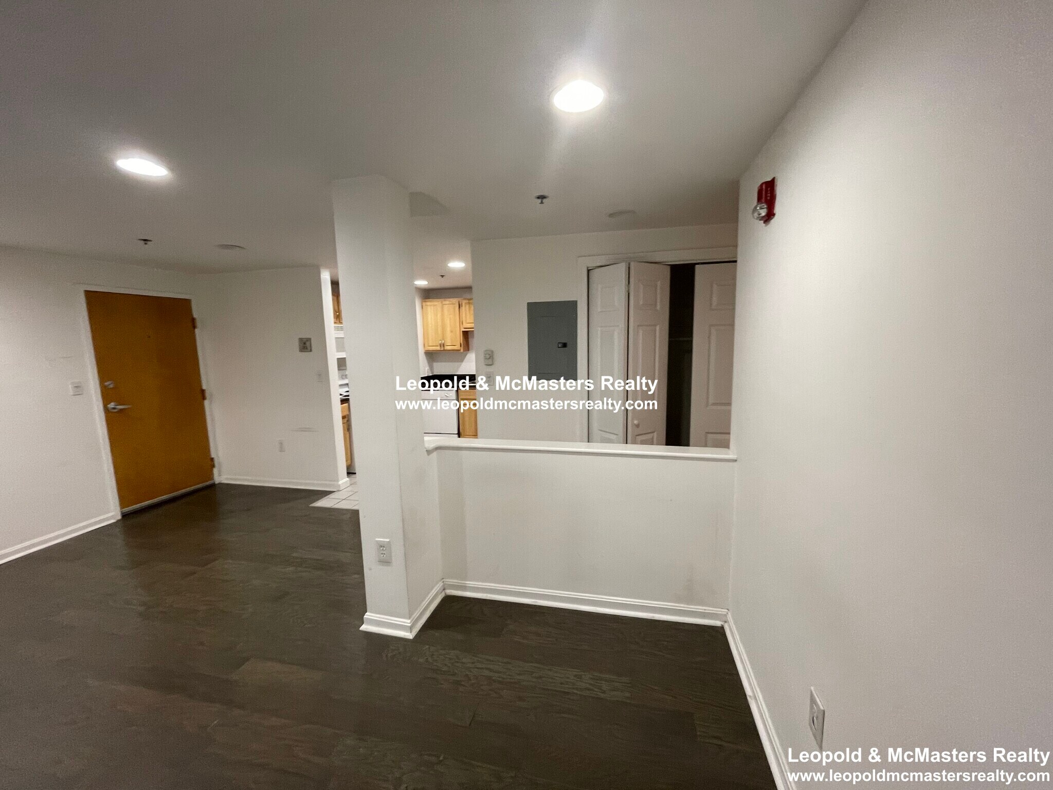Building Photo - 115 Jersey St