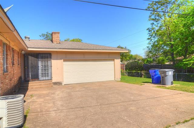 Building Photo - 2528 St Francis Ave