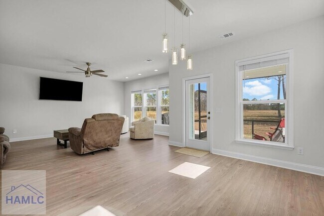 Building Photo - 268 Loblolly Ln