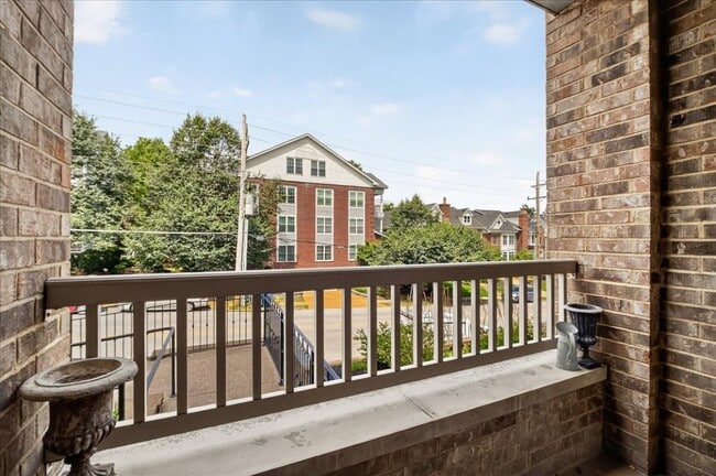 Building Photo - 500 North and South Rd