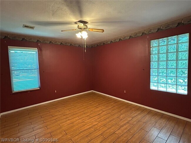 Building Photo - 17793 Orchard Ln