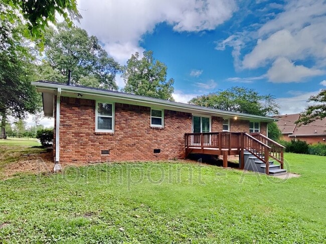 Building Photo - 164 Valley Hill Rd