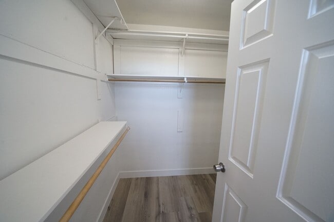 Building Photo - SHOWINGS AVAILABLE NOW