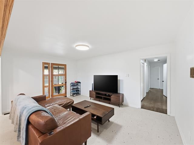 Building Photo - 2137 Lenamon Dr