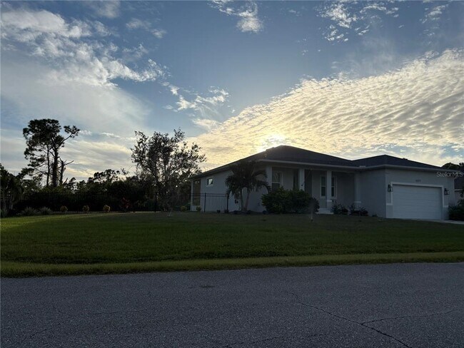 Building Photo - 14377 Overlook Ave