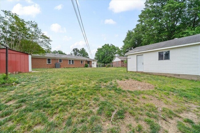 Building Photo - 7283 Juana Dr