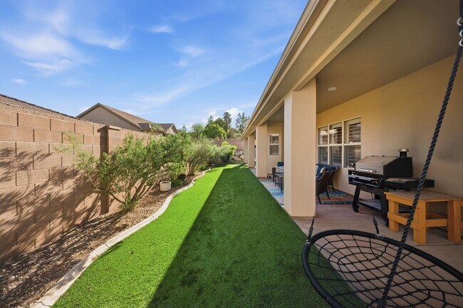 Building Photo - Home with Chef’s Kitchen & RV Parking