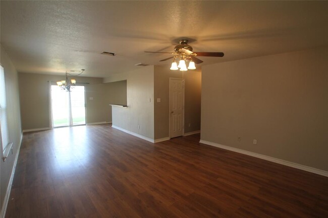 Building Photo - 22802 Sugar Bear Dr