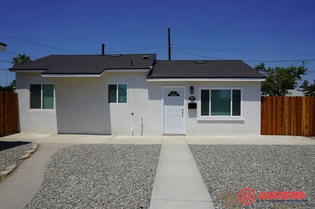 Building Photo - 1916 Talisman Dr