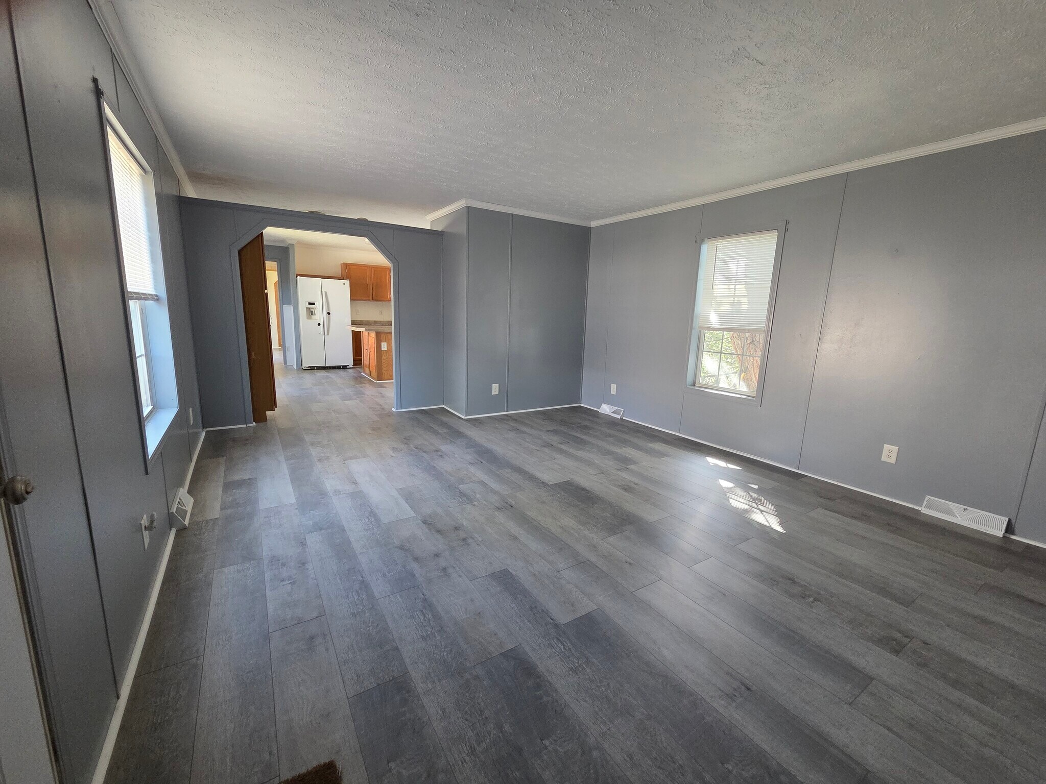 Building Photo - 1511 Mydland Rd