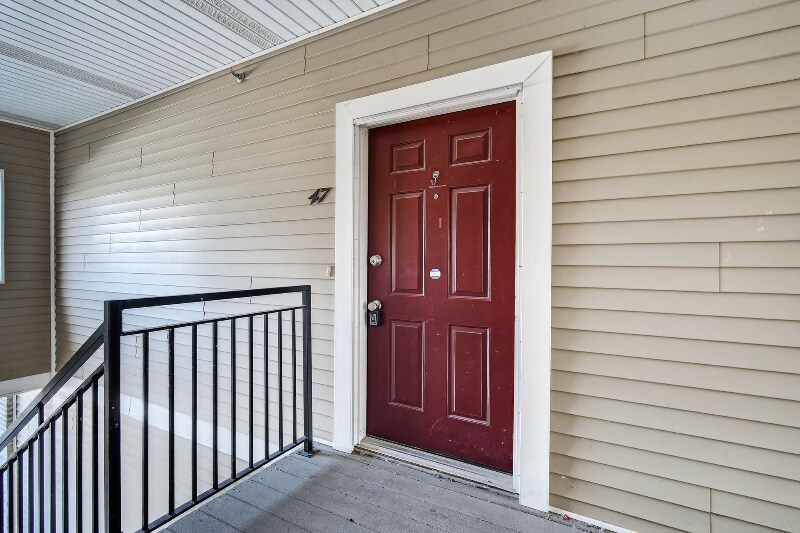 Building Photo - 1380 SE Florence Dr