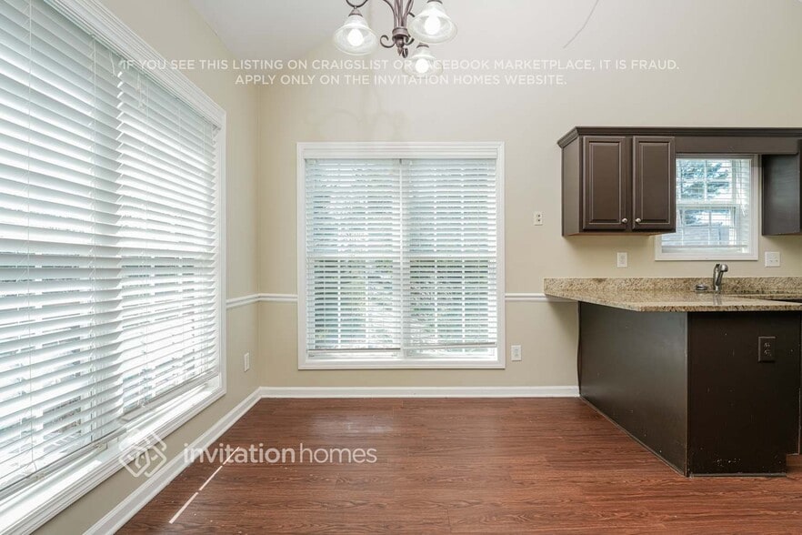 Building Photo - 4215 Mulberry Ridge Ln NE