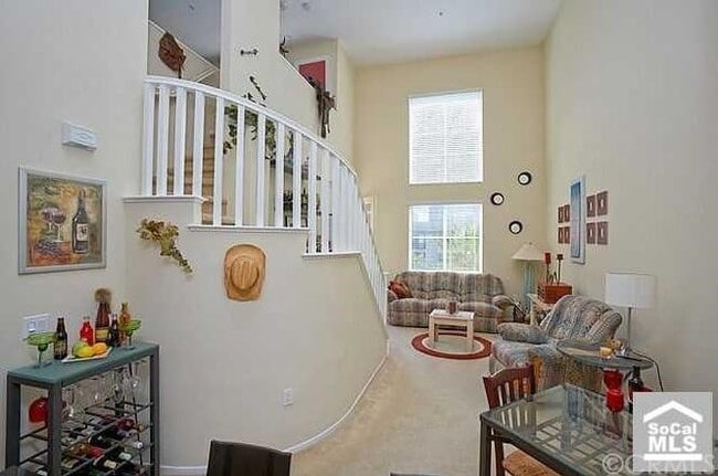 Building Photo - 2403 Scholarship