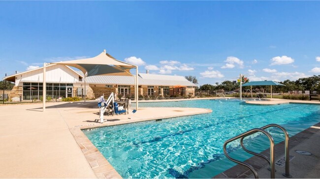Building Photo - BEAUTIFUL 4BR/2BA - 1627 SF - WATERWHEEL!