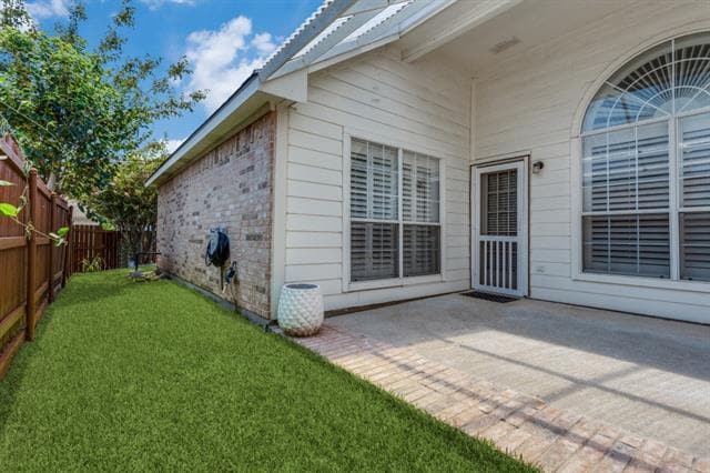 Building Photo - 4316 Sahara Ln