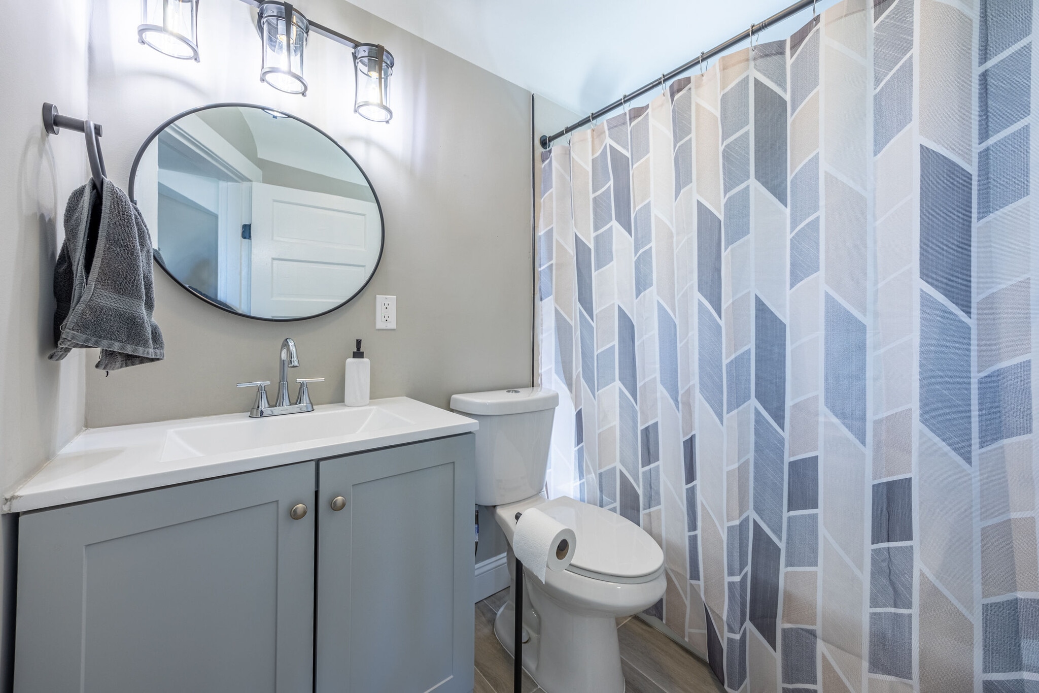 Building Photo - 3707 37th Pl