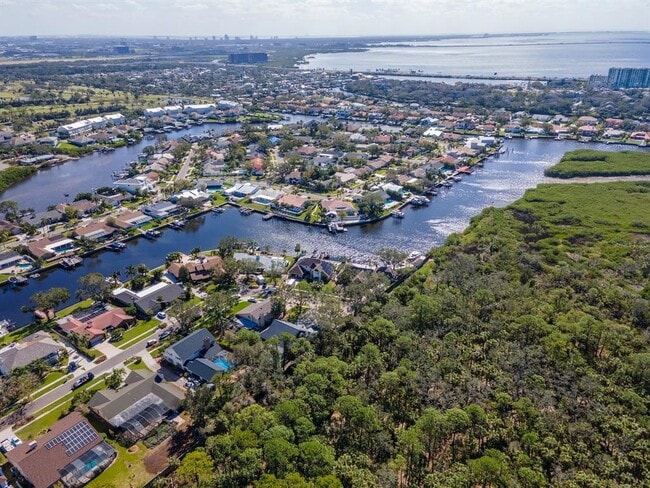 Building Photo - 4202 Deepwater Ln
