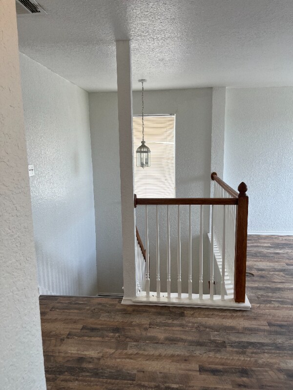 Building Photo - 551 Bridle Ridge
