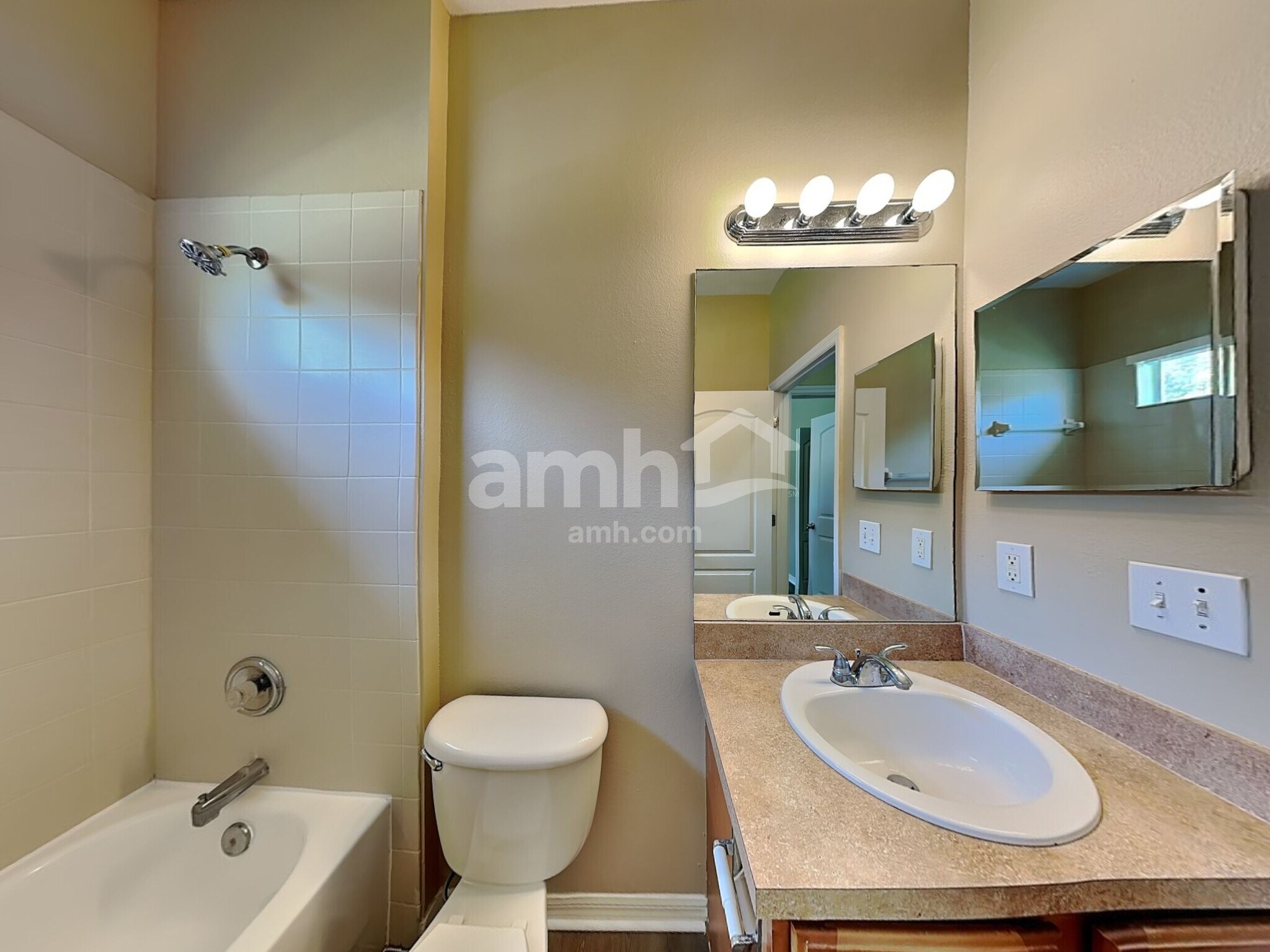 Building Photo - 9253 Black Thorn Loop