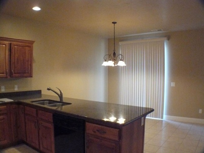 Building Photo - Beautiful 3 bedroom In Washington Utah