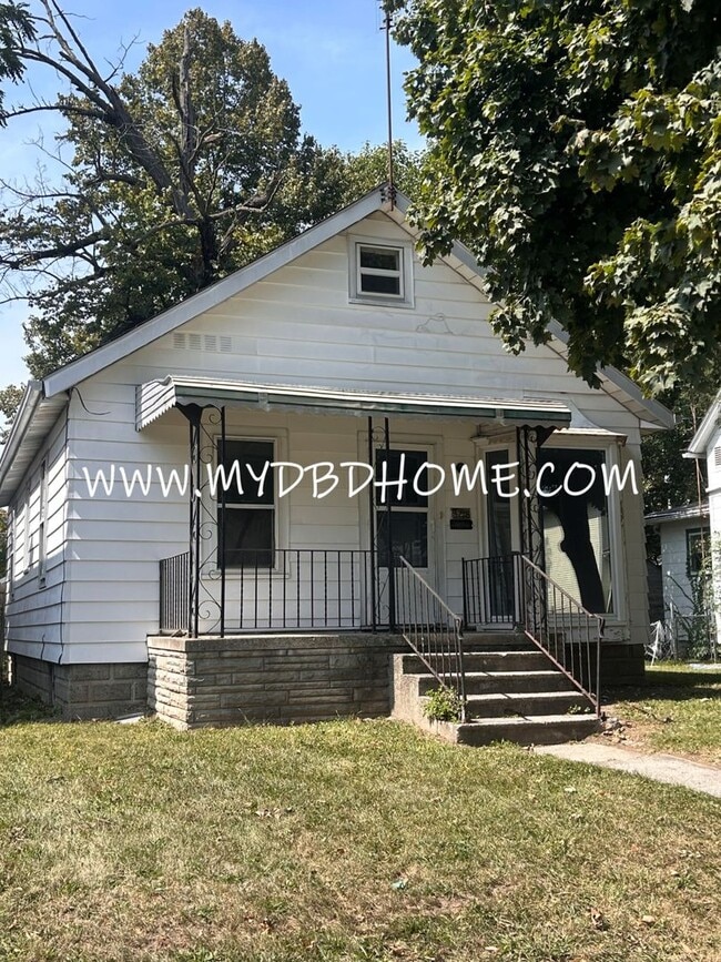 Primary Photo - 3718 Warsaw St