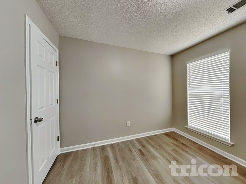 Building Photo - 4059 Angels Dr