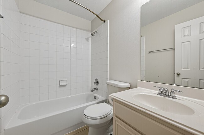 Building Photo - 10826 Aly Trace Ct