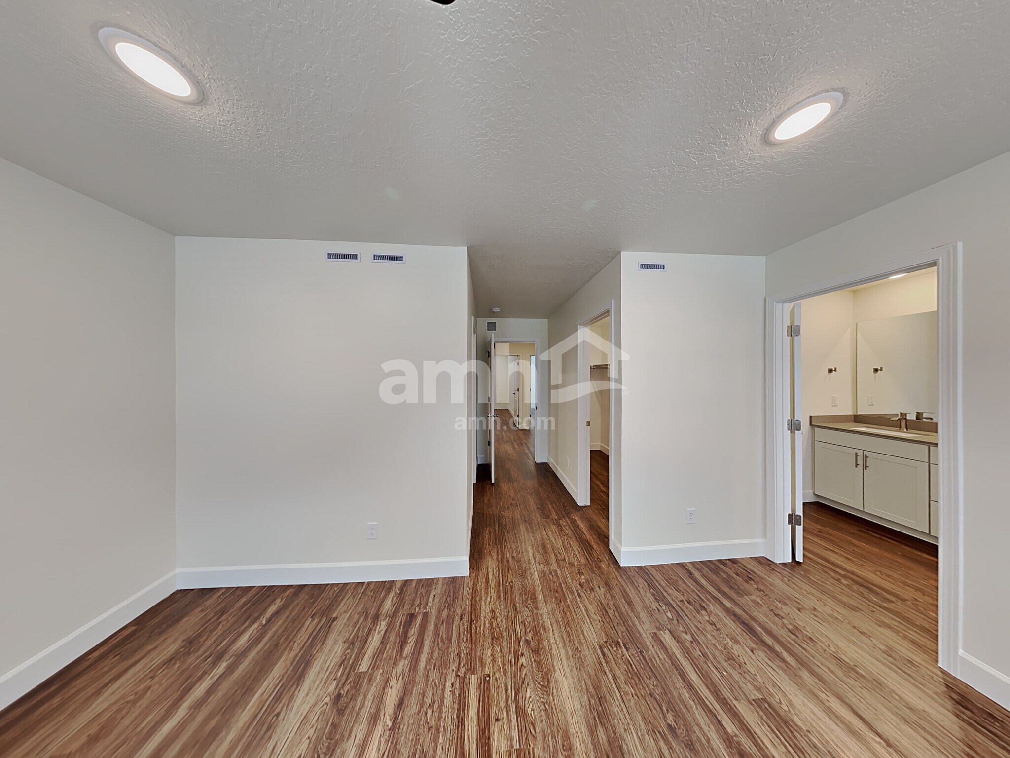 Building Photo - 5993 W Arranmore Dr