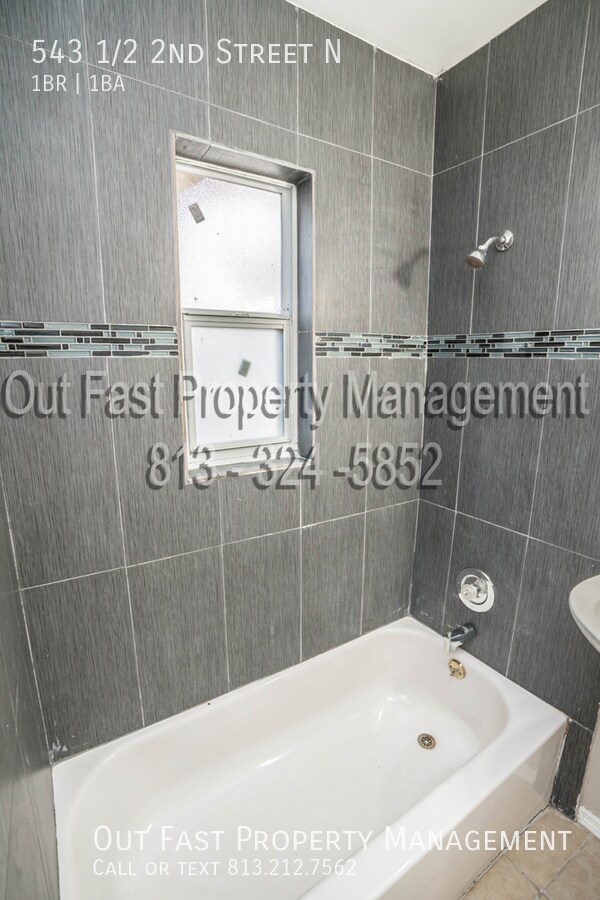 Building Photo - 543 1/2 2nd Street N