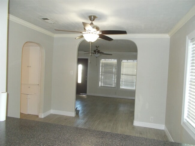 Building Photo - 8152 Garland St