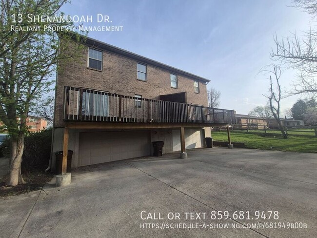 Building Photo - 13 Shenandoah Dr