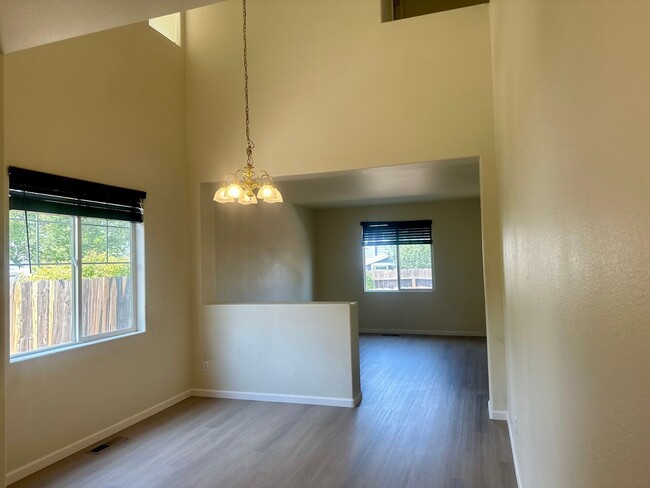 Building Photo - 3 Bedroom NW Reno Home in Cul-de-Sac - Ava...