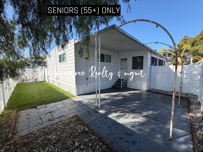 Building Photo - 200 N El Camino Real