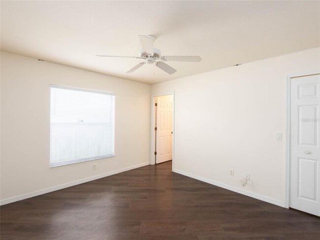 Building Photo - 2768 Saybrook Ave