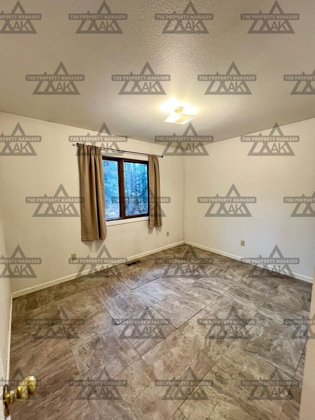 Building Photo - Pet-Friendly 2BR Home with Washer/Dryer in North Pole, AK
