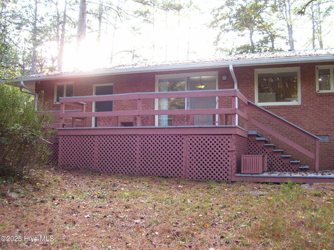 Building Photo - 194 Boiling Spring Cir