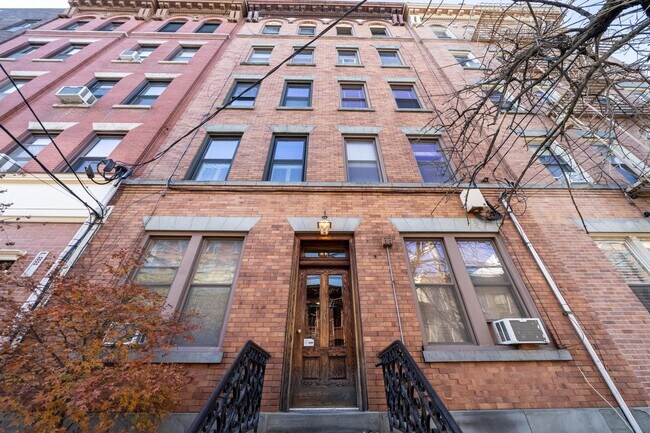 Building Photo - 63 Jefferson St