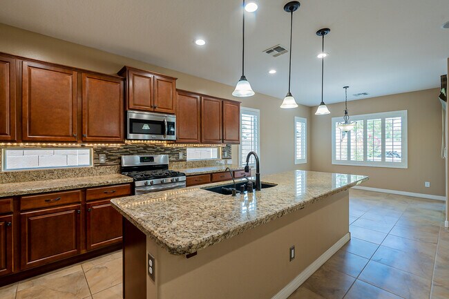 Building Photo - 28315 N Welton Pl