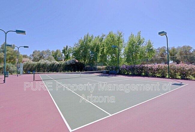 Building Photo - 9355 N 91st St