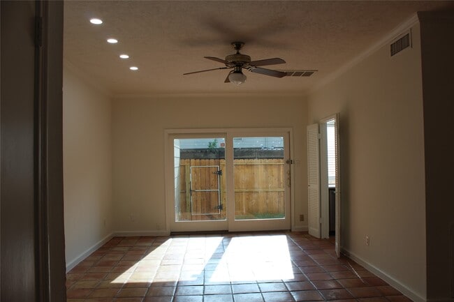 Building Photo - 14719 Barryknoll Ln