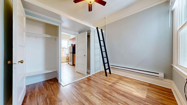 Building Photo - 445 Octavia St