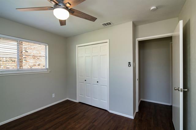 Building Photo - 2726 Starcrest Ln