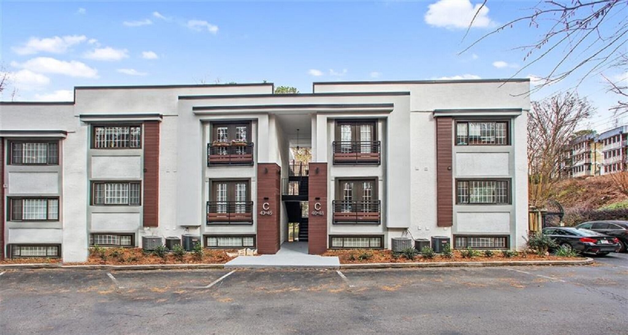 Building Photo - 1445 Monroe Dr NE